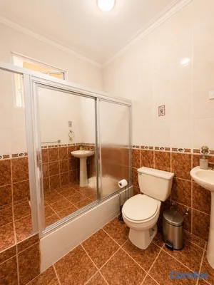 casas - casa de 5 habitaciones con patio y piscina en venta en Altos de Arroyo Hondo III 12