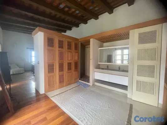 casas - casa histórica en la Zona Colonial para uso residencial o comercial  7