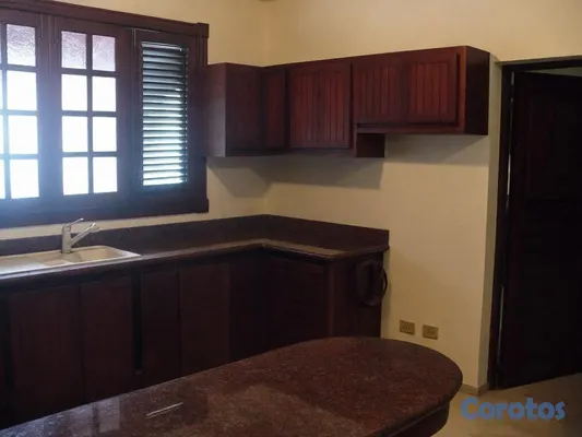 casas - Venta de espectacular casa de dos niveles en el Millón 9