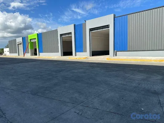 oficinas y locales comerciales - NAVE EN ALQUILER – AUTOPISTA LAS AMÉRICAS 5