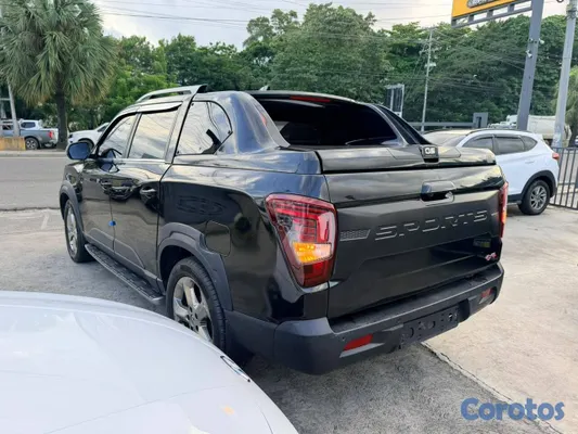 jeepetas y camionetas - SSANGYONG REXTON SPORTS 2021 2.2 TURBO DIÉSEL 4X4  5
