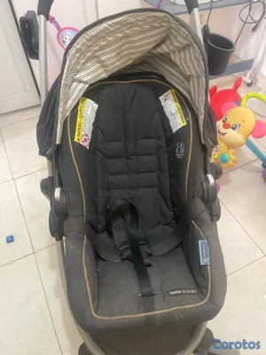 coches y sillas - Se vende cocho/car seat  3