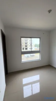 apartamentos - SE ALQUILA O VENDE. APTO MODERNO EN TORRE EN SAN I 13