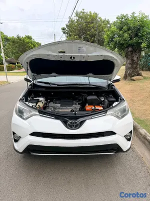 jeepetas y camionetas - Toyota rav4 2018 xle 11