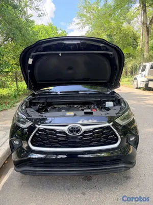 jeepetas y camionetas - Toyota higlander le 2021 clean carfax  5