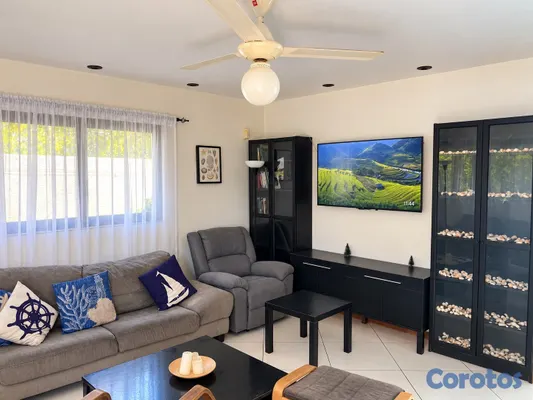 casas - Villa de 4 habitaciones con piscina en Las Ballenas 9