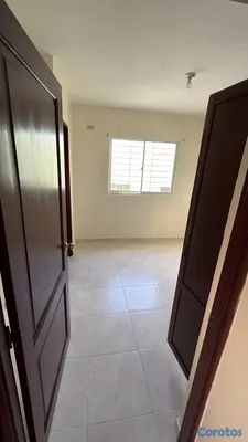 apartamentos - Apartamento en venta en Los Prados, Santiago | 3 hab. y 2 parqueos
2 baños.  7