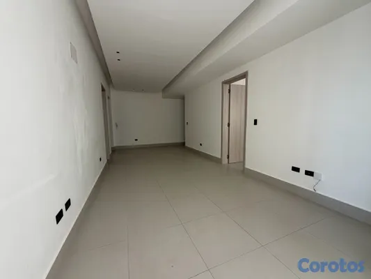 apartamentos - alquiló Evaristo Morales piso 3 dos habitaciones 2.5 baños dos parqueos balcón  10
