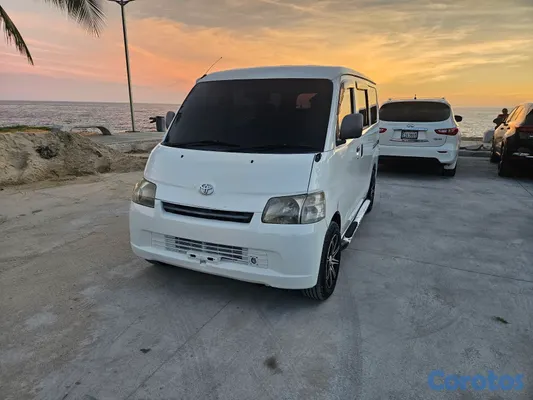 jeepetas y camionetas - Toyota townace 2012 nitida 4