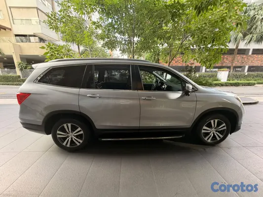 jeepetas y camionetas - HONDA PILOT 2017 FULL AWD 2