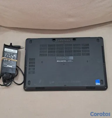 computadoras y laptops - Laptop Dell E5470 8GB SSD M2 i5 2.4Ghz 128GB Disco 3