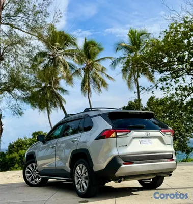jeepetas y camionetas - Toyota rav4 2024 limited  3