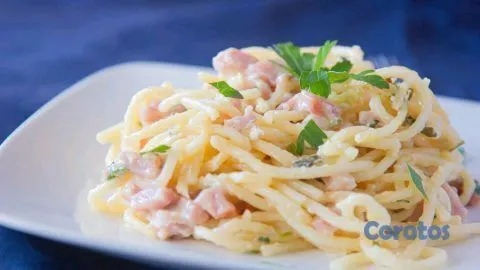 servicios profesionales - King catering express 
por encargos, ofrecemos desayuno. almuerzo y cena.. 4