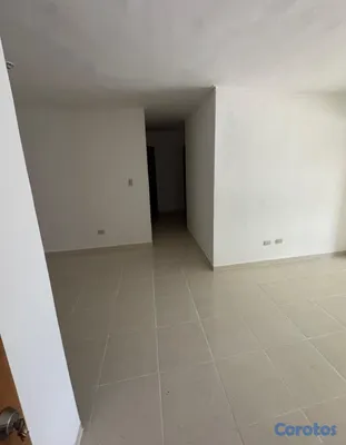 apartamentos - Vendo confortable Apartamento Ave. Jacobo Majluta. 7