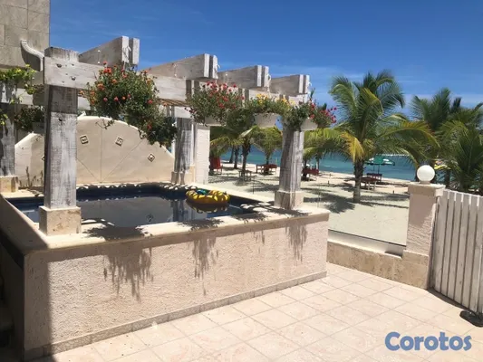 casas vacacionales y villas - 🌊 YOUR LUXURY BEACHFRONT PARADISE IN JUAN DOLIO! 🌴 Villa Rubén US$890K⁠
 13