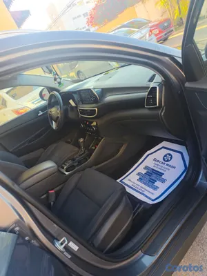 jeepetas y camionetas - Hyundai Tucson Value Edition 2021 4