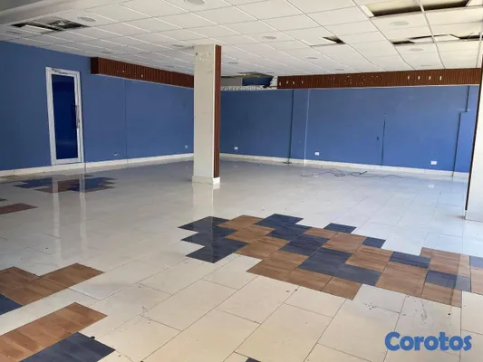 oficinas y locales comerciales - Local Comercial de 278mt2 en alquiler en LOS PRADO 9