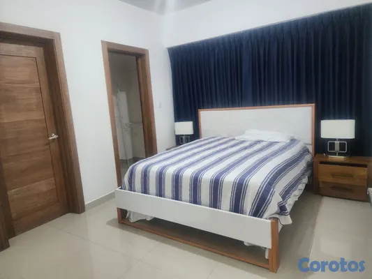 apartamentos - vendo zona universitaria dos habitaciones 2.5 baños dos parqueos área de lavado  4