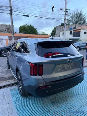 jeepetas y camionetas - Kia Sorento LX 2021 17