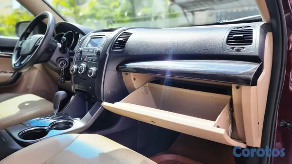 jeepetas y camionetas - 2013 KIA SORENTO (USADO) NEGOCIABLE 10
