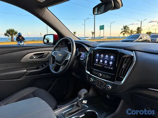 jeepetas y camionetas - 2023 CHEVROLET TRAVERSE LT ACLOUTH 7