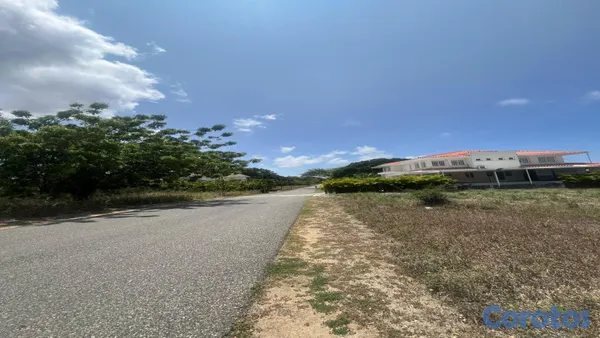 solares y terrenos - Solar espectacular en zona residencial 4