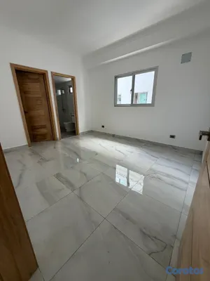 apartamentos - vendo en el millón piso 4 nuevo dos habitaciones 2.5 baños dos parqueos servicio 16