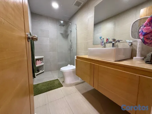 apartamentos - vendo renacimiento segundo nivel balcón tres habitaciones con su baño dos parque 12