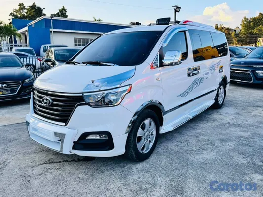 jeepetas y camionetas - HYUNDAI GRAND STAREX IMPORTADA 2021 | 12 PASAJEROS 2
