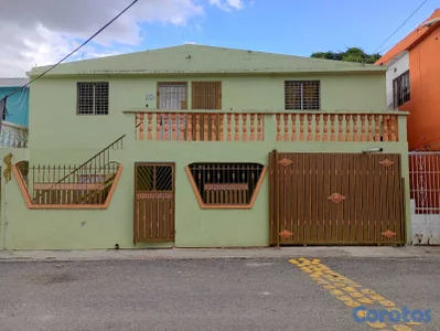casa en venta con 2 apartamento arriba en sabana p