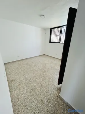 casas - Casa amplia en El Portal av Independencia  4