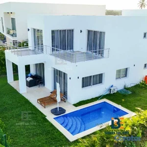 VENDO Hermosa Villa en Exclusivo Complejo Turístic