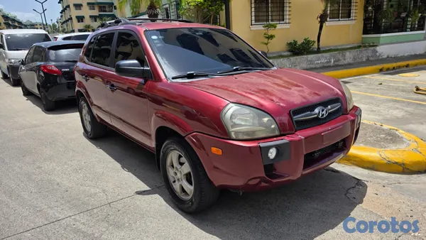 jeepetas y camionetas - Hyundai Tucson 2007 - vendo por cambio a más moder 5