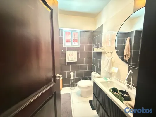 apartamentos - vendo ensanche quisqueya ph tres habitaciones 2.5 baños dos parqueos tech dos  16