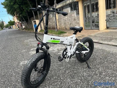 bicicleta electronica dé la marca E•Bycco