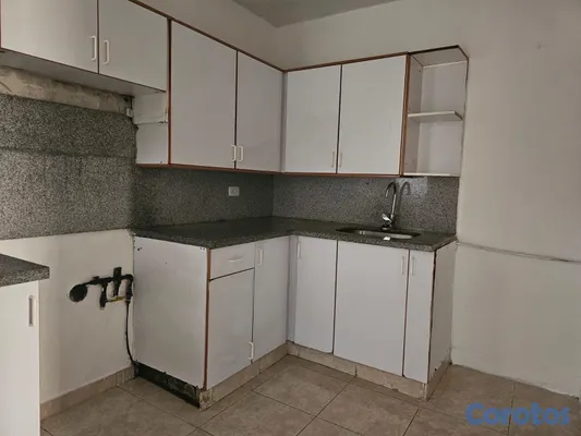 apartamentos - vendo altos De Arroyo hondo tres habitaciones dos baños dos parqueos balcón serv 12