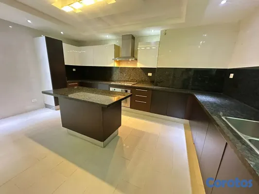 apartamentos - Apartamento en venta con balcón tipo terraza en L 5
