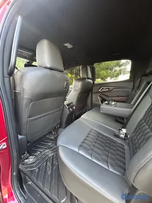 jeepetas y camionetas - Isuzu Dmax LSE 2025 10