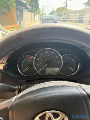 carros -  Toyota corolla 2014 
 6