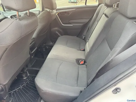 jeepetas y camionetas - Toyota rav4 2021 LE 4x4 (AWD) plussss 17