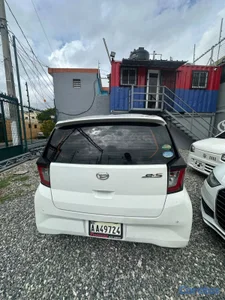 Se renta Daihatsu Mira