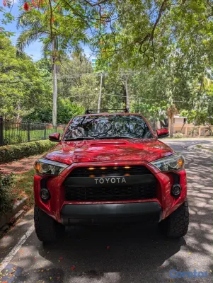 jeepetas y camionetas - 2019 Toyota 4 Runner TRD Off-Road Premium 8