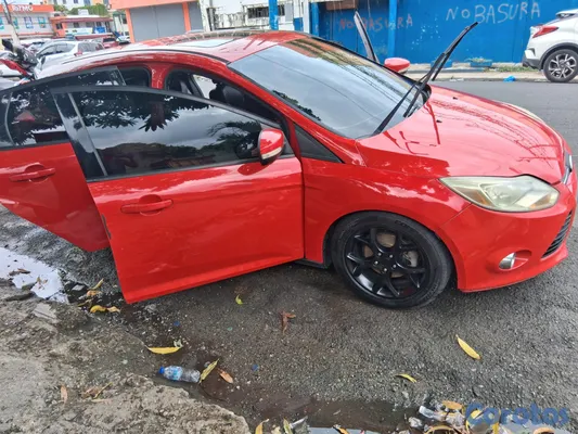 carros - Ford Focus 2014 242000 negociable.  4