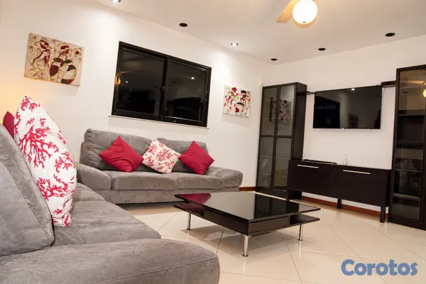 casas - Villa de 4 habitaciones con piscina en Las Ballenas 5