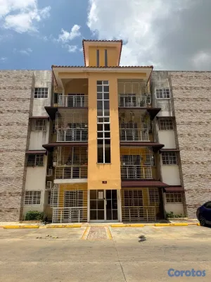 apartamentos - venta de apartamento primer nivel en autopista de san isidro Santo Domingo este  10