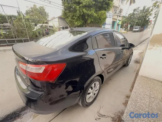 carros - Kia Rio 2014 motor DGI 4