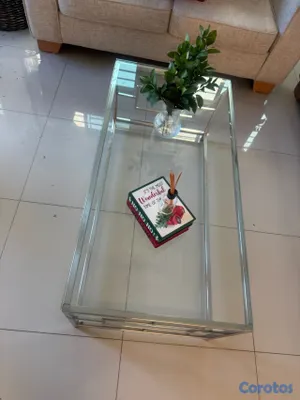 decoración y accesorios - Se vende juego de repisa y mesa de centro RD$10,000.00 2