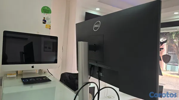 computadoras y laptops - Monitor Dell sin Bordes 24 Pulg hdmi Pantalla Giratoria  4