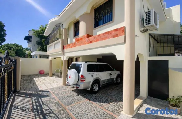 casas - Casa en Venta de Dos Niveles en Miramar 7