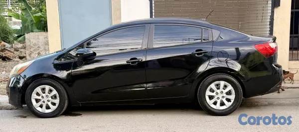 carros - Kia Rio 2014 motor DGI 7